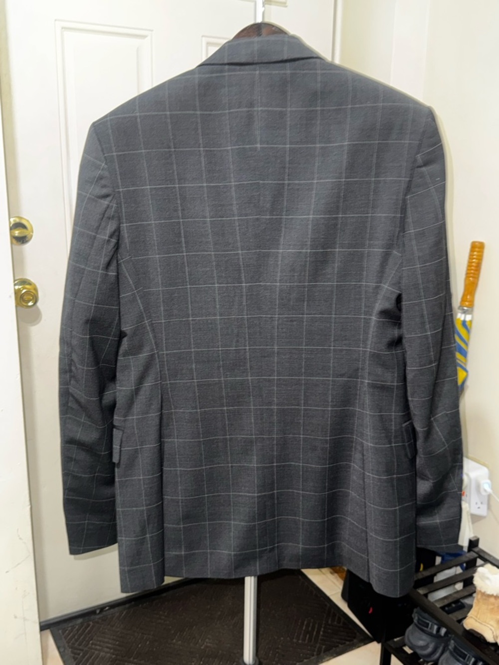 Tiger of Sweden Charcoal I Men’s I Suit Jacket I Windowpane I Size 42 US/52 EU - Picture 2 of 7